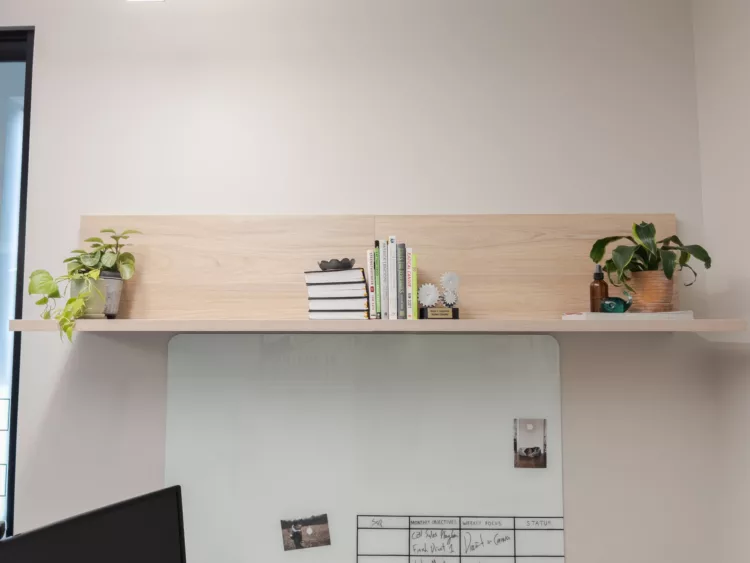 CD-EDGE-Floating-Shelf-OAK-6.jpg